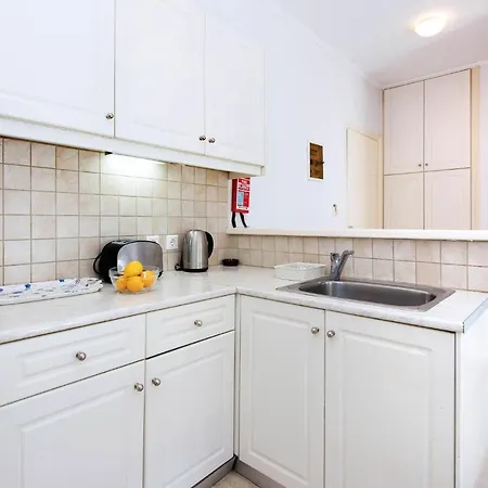 Balaris Hotel apartamentowy 3*
