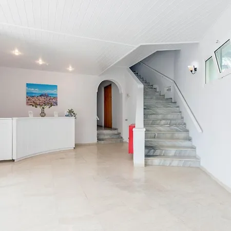 Balaris Aparthotel