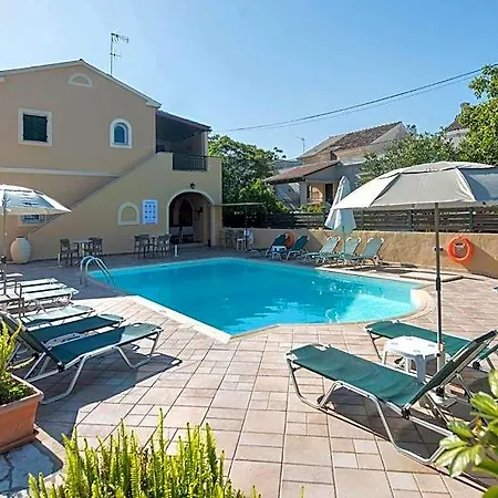 Balaris Lägenhetshotell Kassiopi